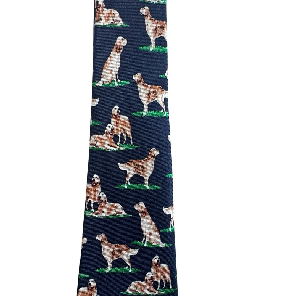 Museum Artifacts Men's Blue Labrador Retrievers In Grass Silk Tie